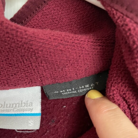 Columbia Omni-Heat maroon zip up jacket - Picture 5 of 9